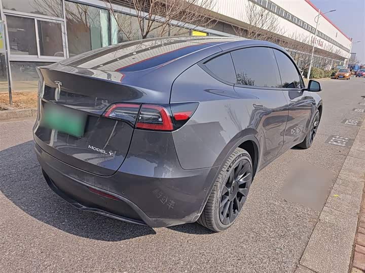 Фото 7 - Tesla Model Y
