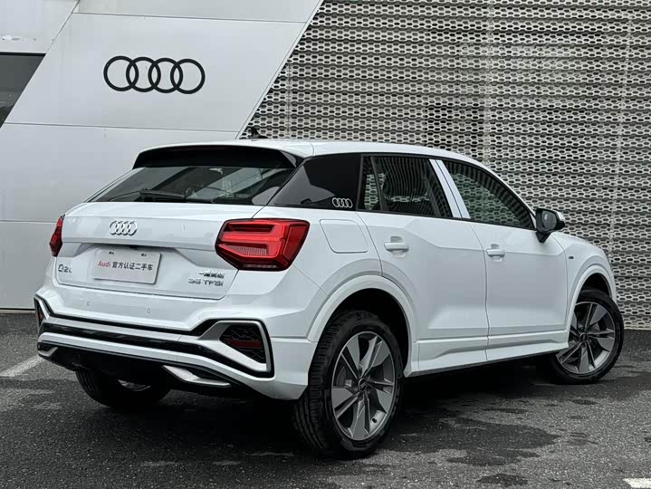 Фото 4 - Audi Q2L