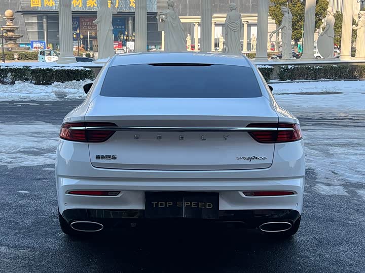 Фото 7 - Geely Preface