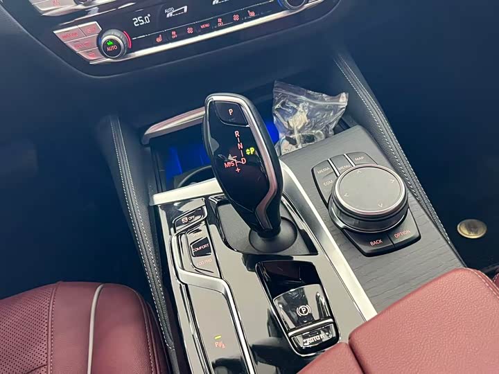 Фото 7 - BMW 5 Series