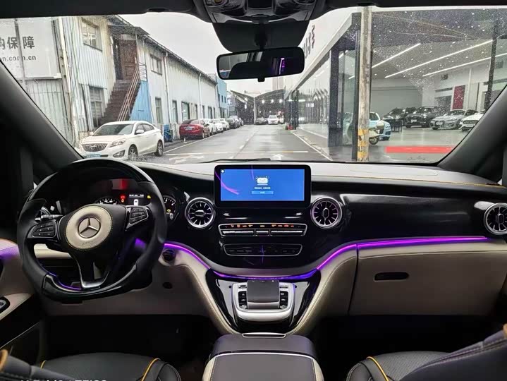 Фото 4 - Mercedes-Benz Vito