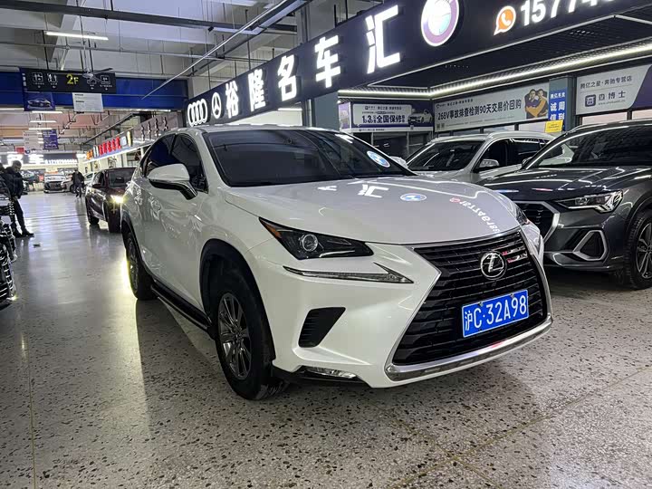 Фото 2 - Lexus NX