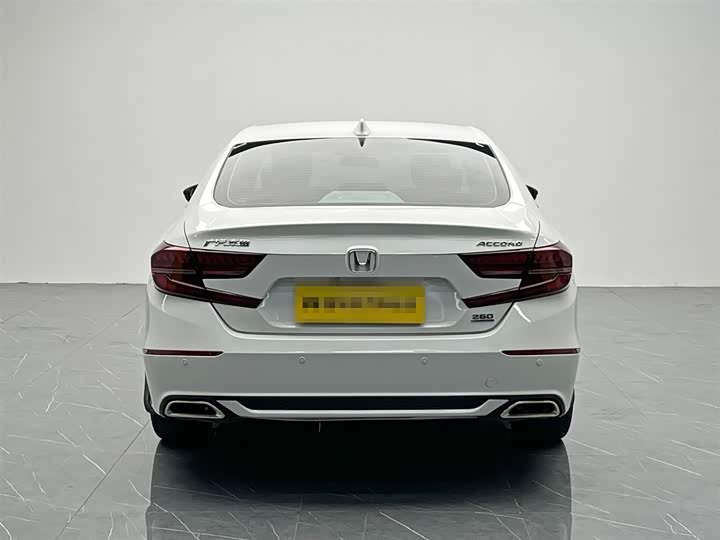 Фото 5 - Honda Accord