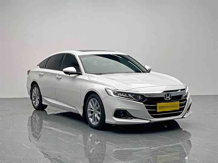 Фото 8 - Honda Accord