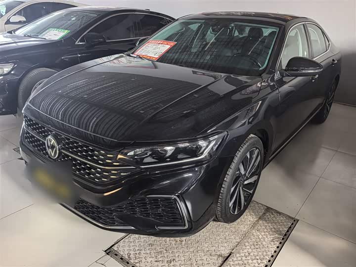 Фото 2 - Volkswagen Passat