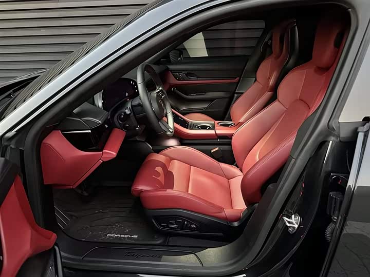 Фото 6 - Porsche Taycan