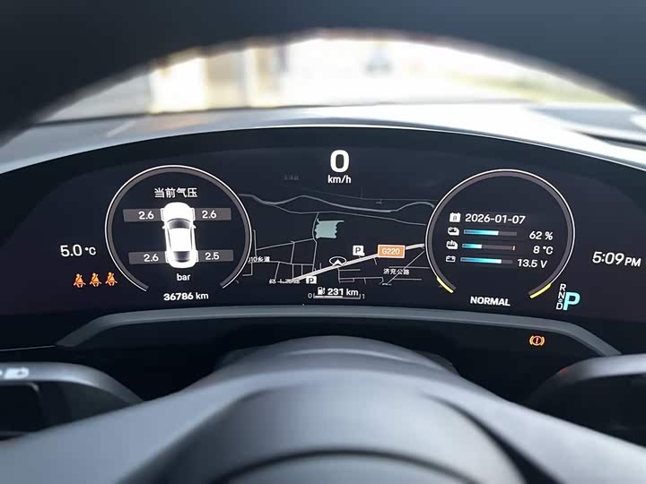 Фото 9 - Porsche Taycan