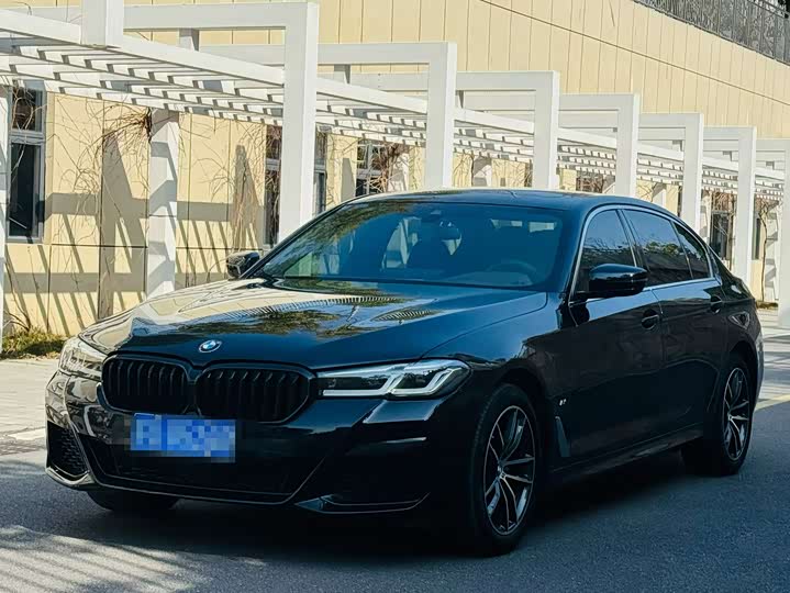 Фото 1 - BMW 5 Series