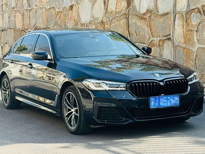 Фото 3 - BMW 5 Series