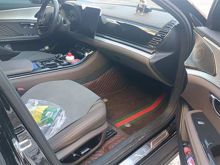 Фото 8 - BYD Han