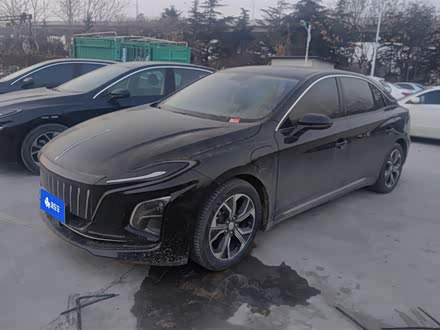 Фото 1 - Hongqi E-QM5