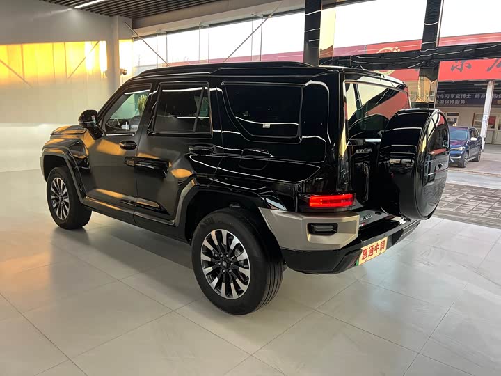 Фото 7 - Tank 700 Hybrid