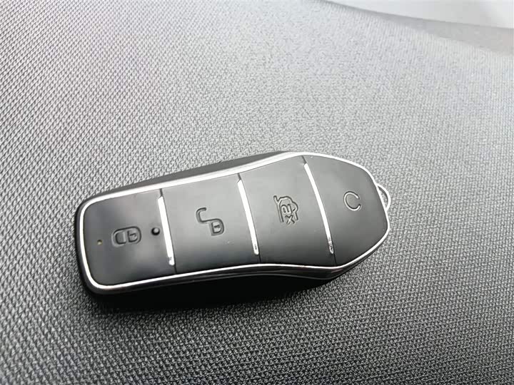 Фото 9 - BYD Dolphin