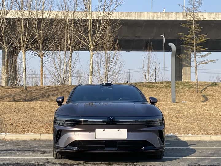 Фото 2 - Zeekr 007 GT