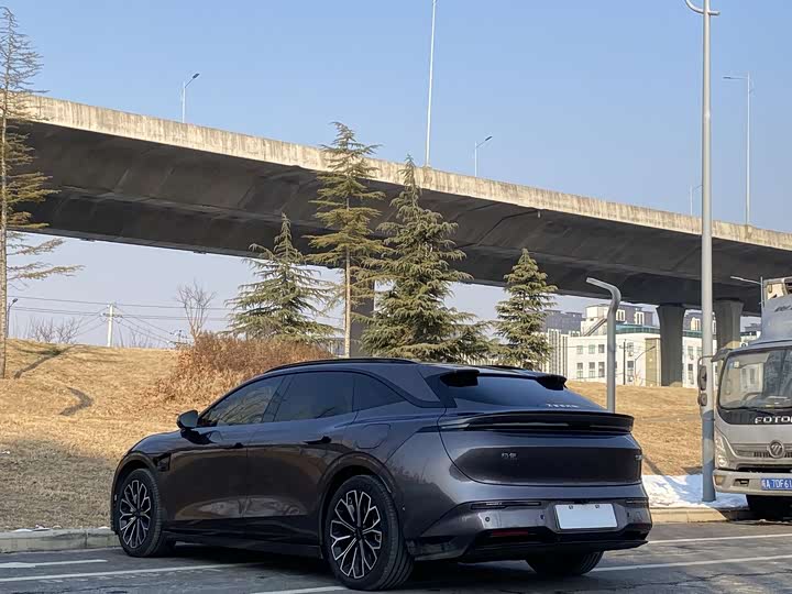 Фото 4 - Zeekr 007 GT