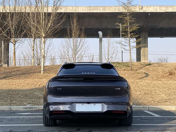 Фото 5 - Zeekr 007 GT