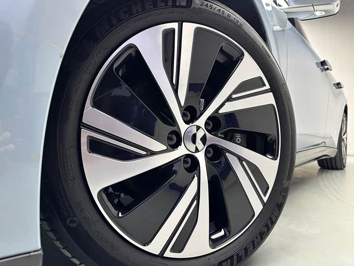 Фото 9 - Nio ET5