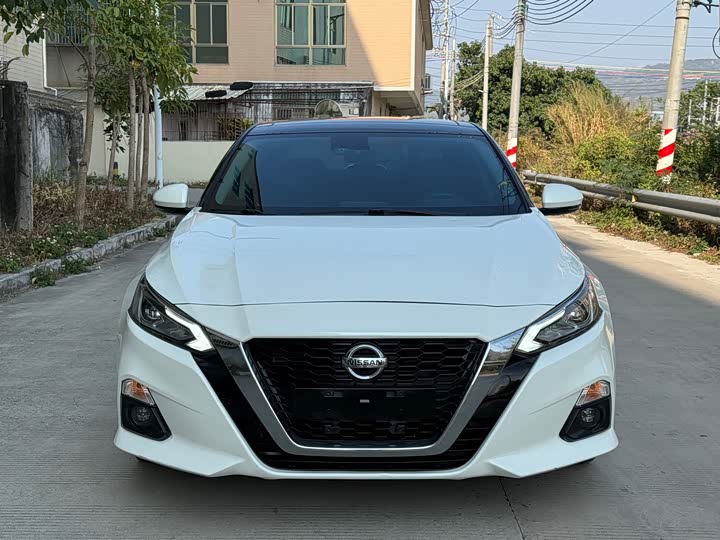 Фото 2 - Nissan Teana