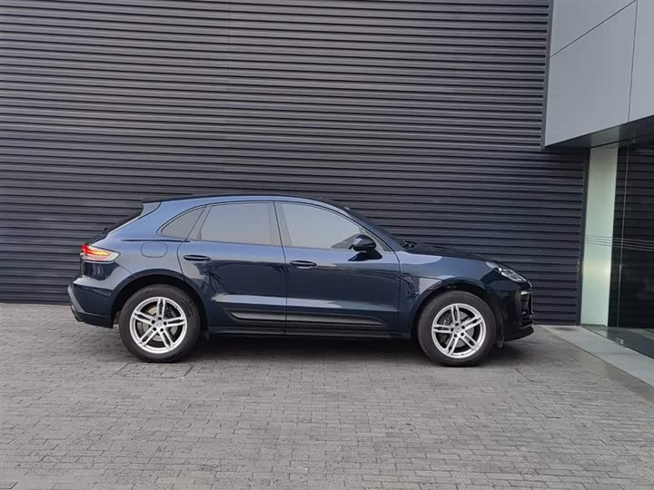 Фото 3 - Porsche Macan