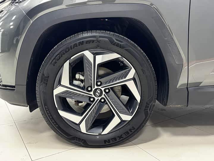 Фото 5 - Hyundai Tucson L