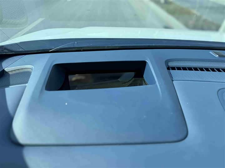 Фото 9 - Buick GL8 Hybrid