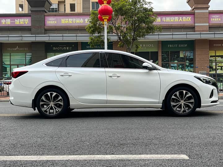 Фото 8 - Changan Eado Plus