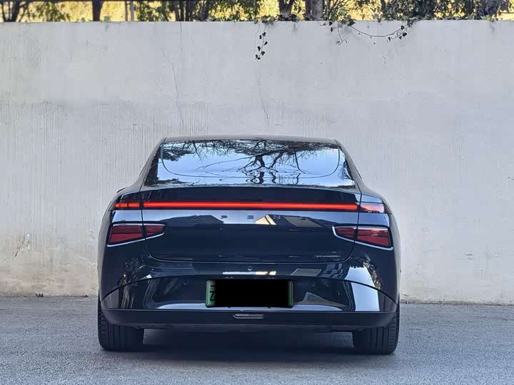 Фото 8 - XPeng P7