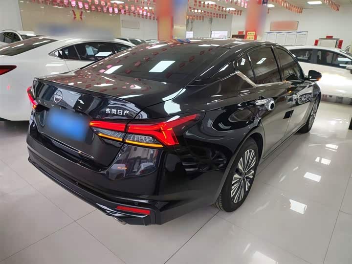 Фото 7 - Nissan Teana