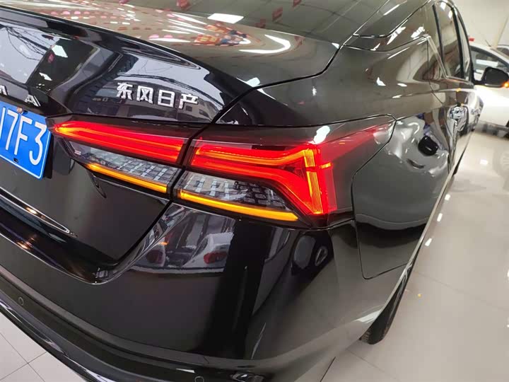 Фото 8 - Nissan Teana