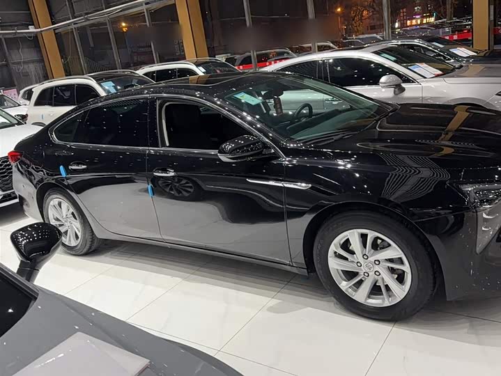 Фото 4 - Buick LaCrosse