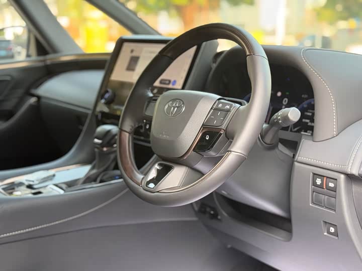 Фото 9 - Toyota Alphard