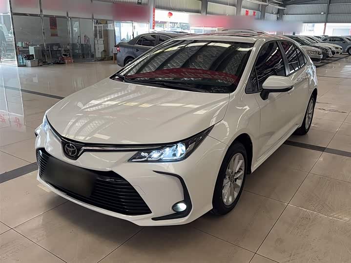 Фото 1 - Toyota Corolla