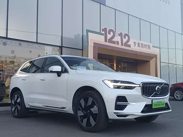 Фото 4 - Volvo XC60 Hybrid