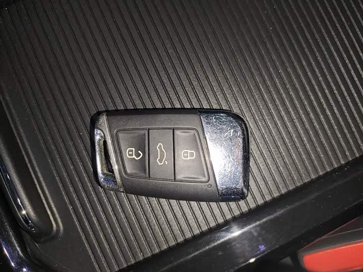 Фото 9 - Volkswagen Passat