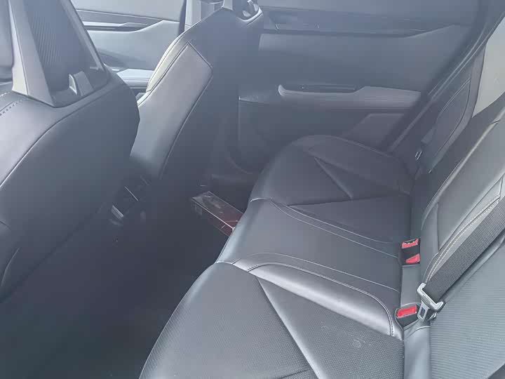 Фото 6 - Changan UNI-V