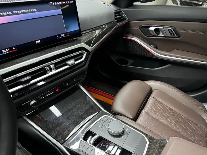 Фото 9 - BMW 3 Series