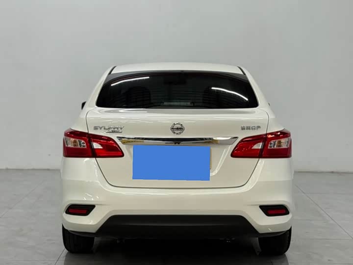 Фото 7 - Nissan Sylphy