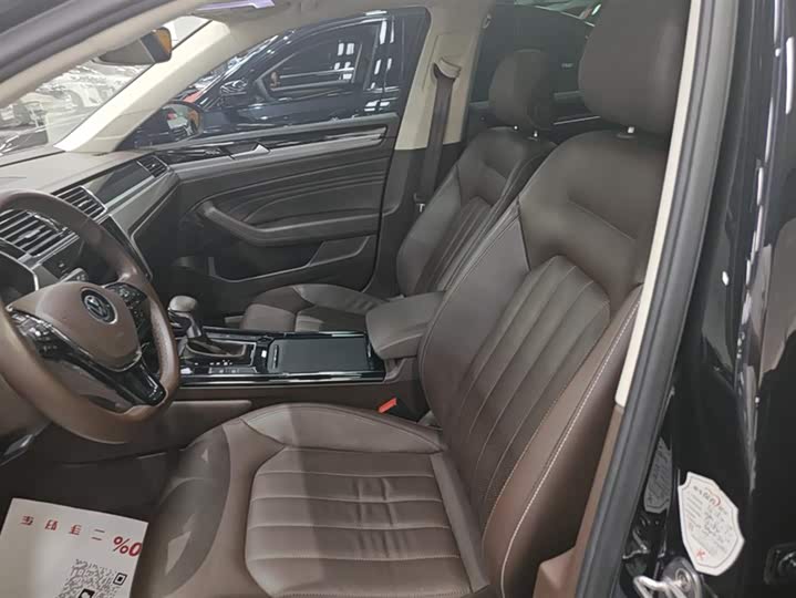 Фото 9 - Volkswagen Phideon