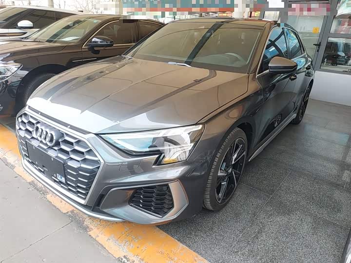 Фото 2 - Audi A3