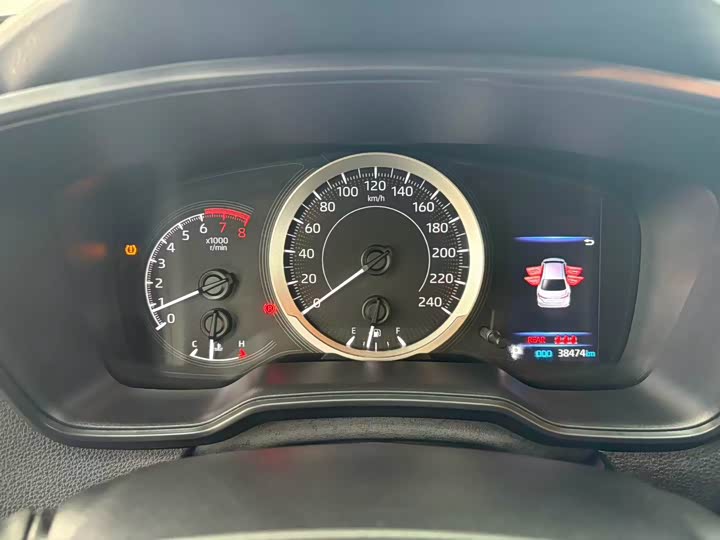 Фото 3 - Toyota Corolla