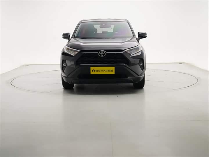 Фото 3 - Toyota RAV4