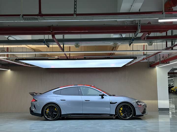 Фото 4 - Xiaomi SU7 Ultra