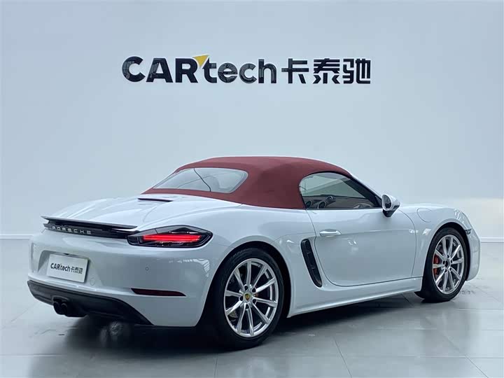 Фото 4 - Porsche 718