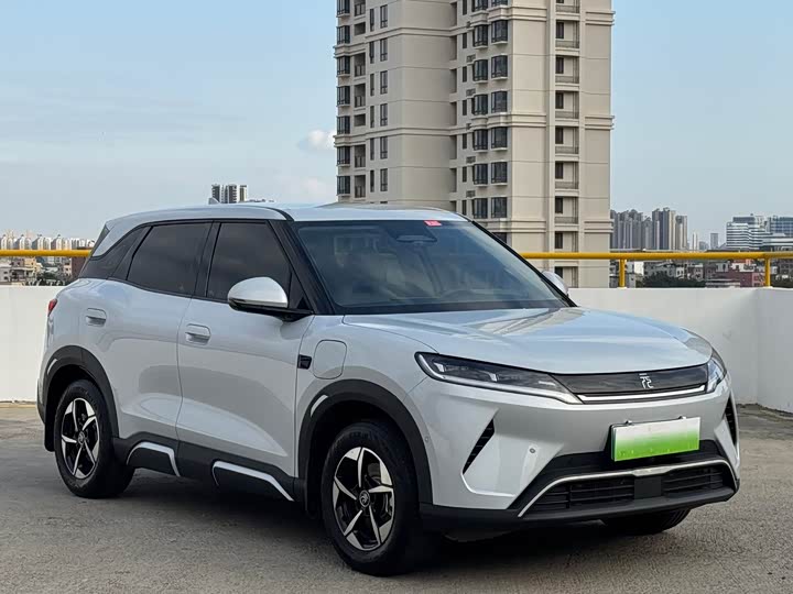 Фото 3 - BYD Yuan Up