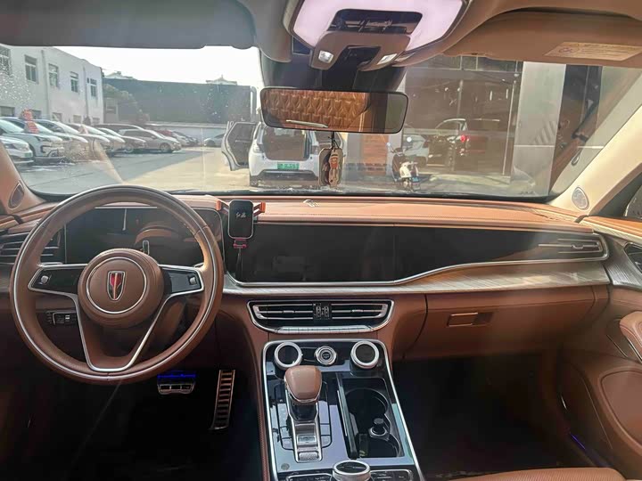 Фото 9 - Hongqi H9