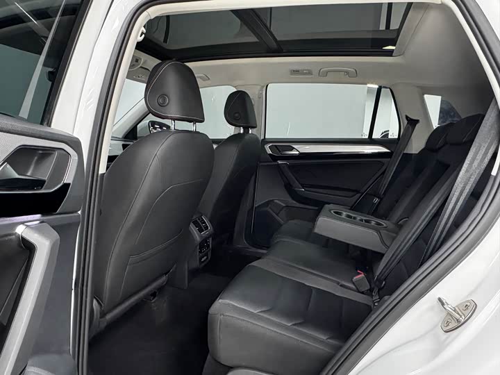 Фото 9 - Volkswagen Tayron