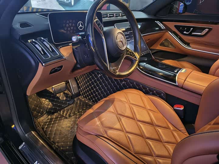 Фото 3 - Mercedes-Benz Maybach S-Class