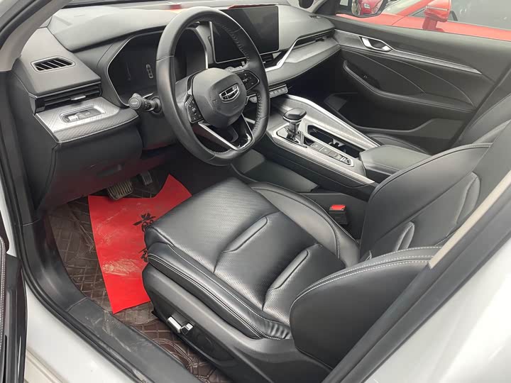 Фото 6 - Geely Preface