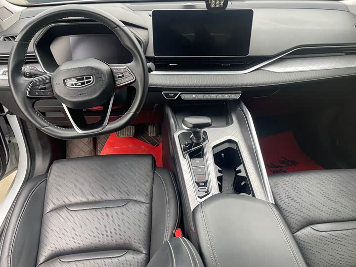 Фото 8 - Geely Preface