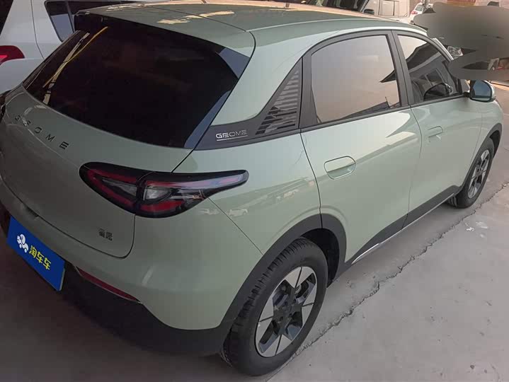 Фото 3 - Geely Galaxy Geome